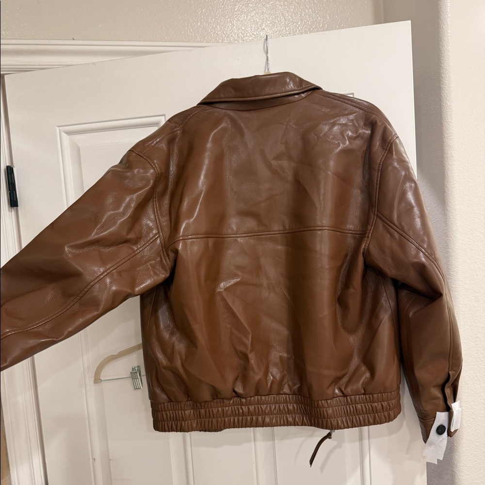 Aritzia - Falcon Bomber Jacket - Picture 5 of 9